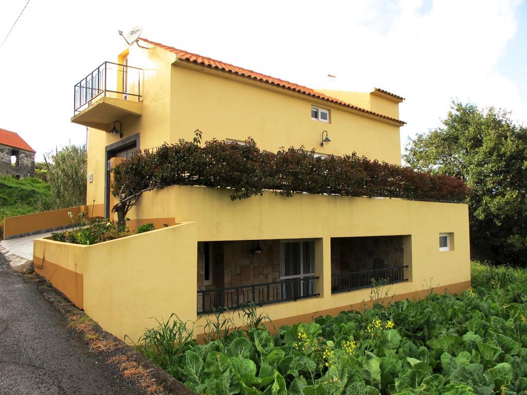 Bisbis House Porto Moniz Exterior photo